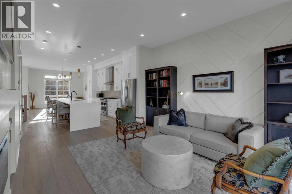 7712 36 Avenue Nw, Calgary, AB - Indoor