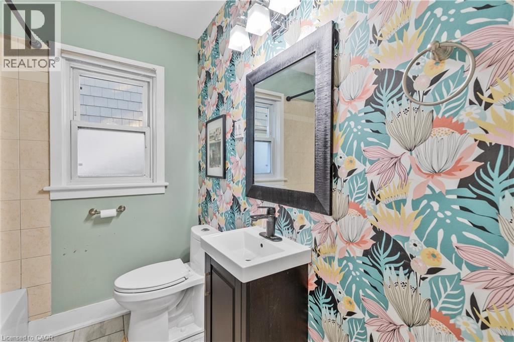 1177 Bellview Street, Burlington, ON - Indoor Photo Showing Bathroom