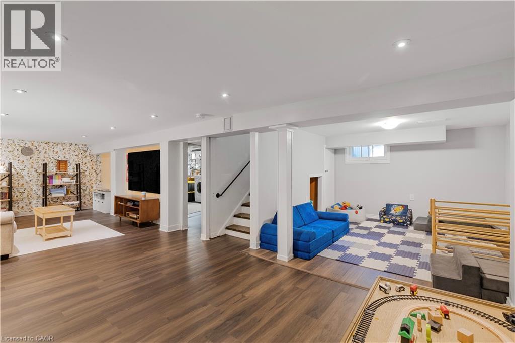 1177 Bellview Street, Burlington, ON - Indoor