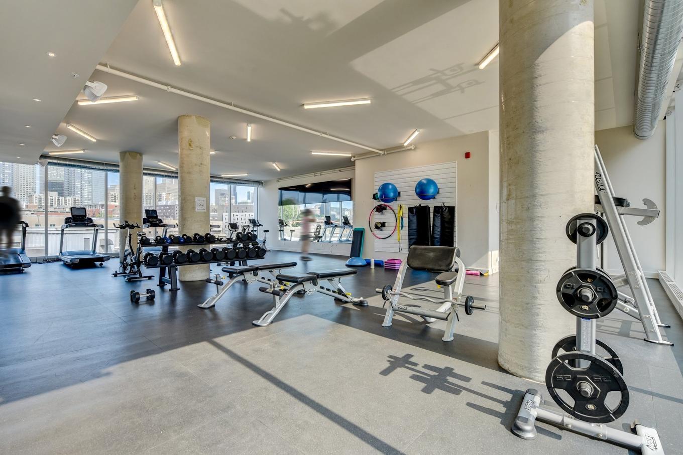 Exercise room - 401A-1400 Rue Ottawa, Montréal (Le Sud-Ouest), QC - Indoor Photo Showing Gym Room