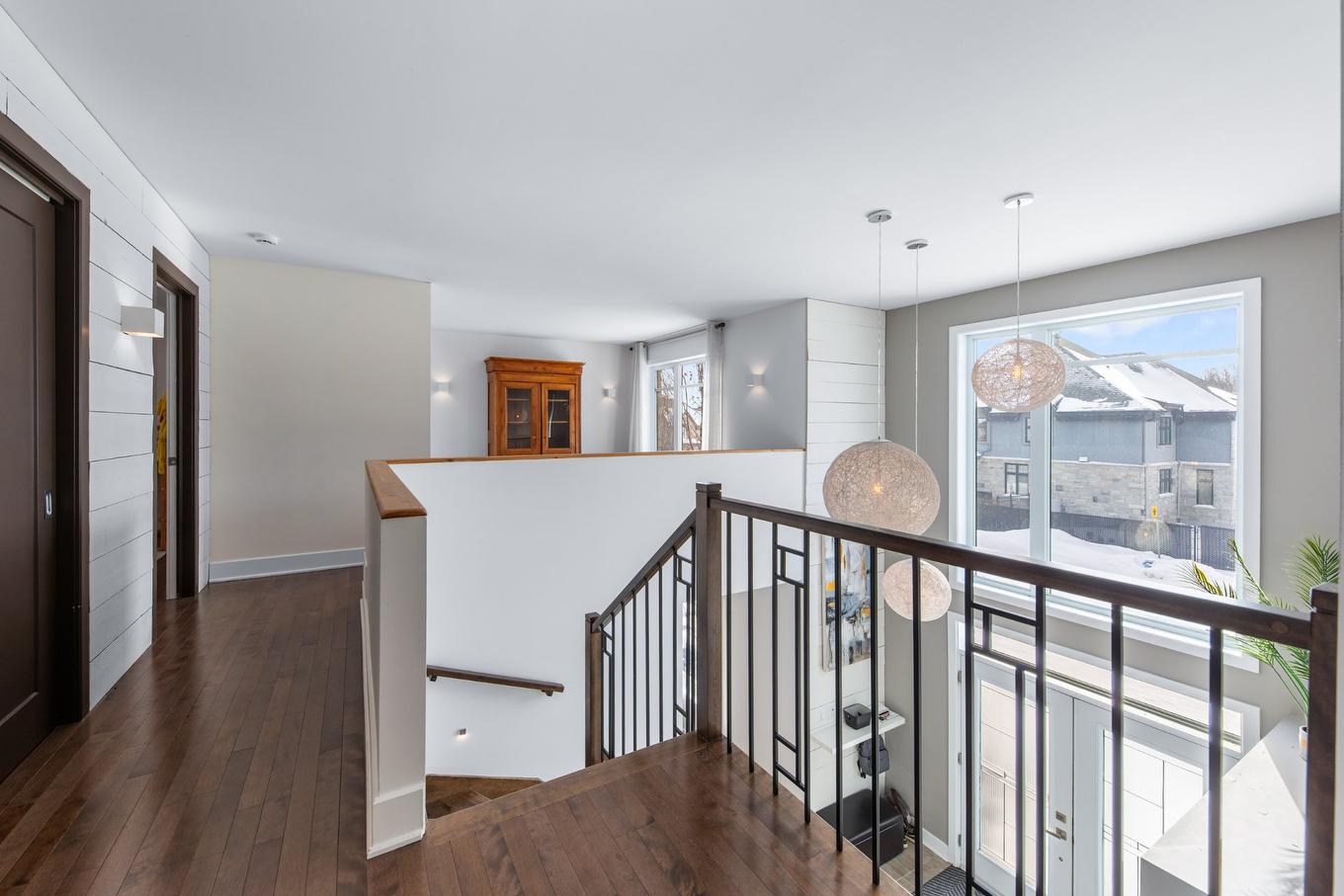 Staircase - 7 Rue Molière, Saint-Jean-Sur-Richelieu, QC - Indoor Photo Showing Other Room