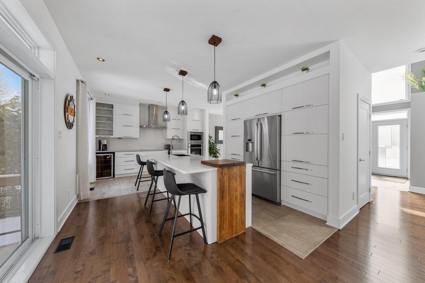 Kitchen - 7 Rue Molière, Saint-Jean-Sur-Richelieu, QC - Indoor Photo Showing Kitchen With Upgraded Kitchen