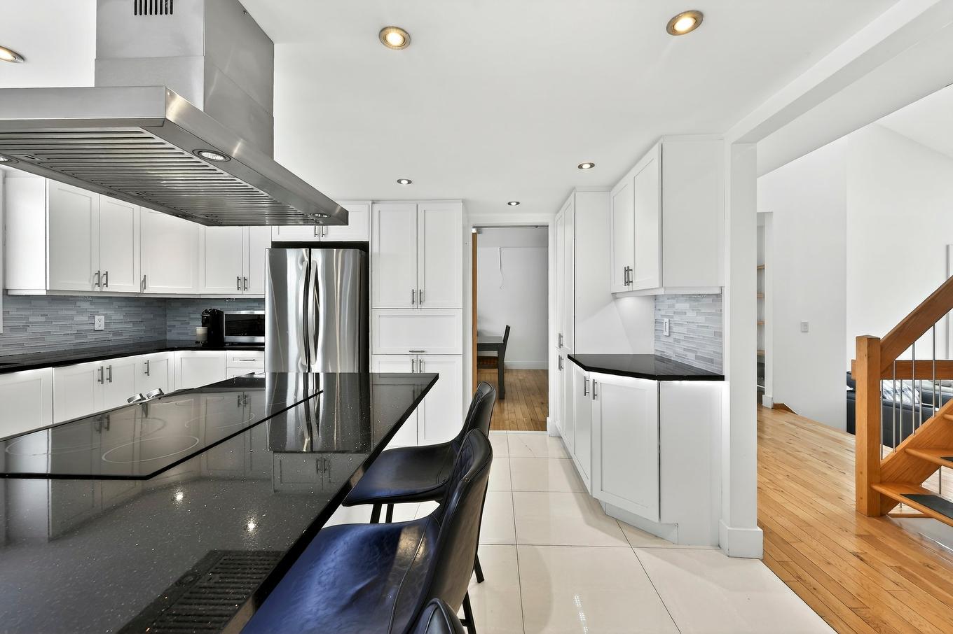 Kitchen - 823 Rue De La Portneuf, Terrebonne (Lachenaie), QC - Indoor Photo Showing Kitchen
