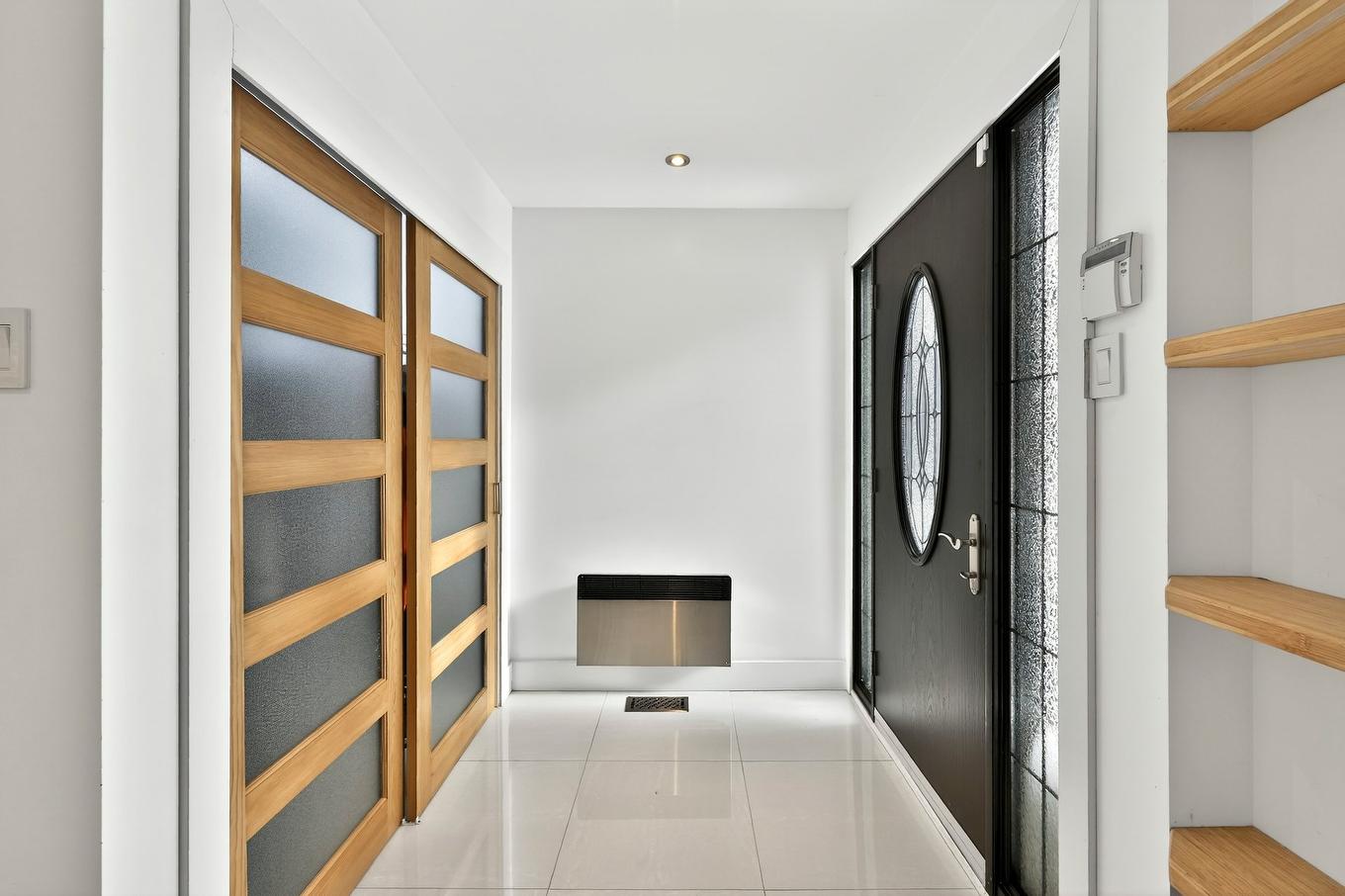 Hall - 823 Rue De La Portneuf, Terrebonne (Lachenaie), QC - Indoor Photo Showing Other Room