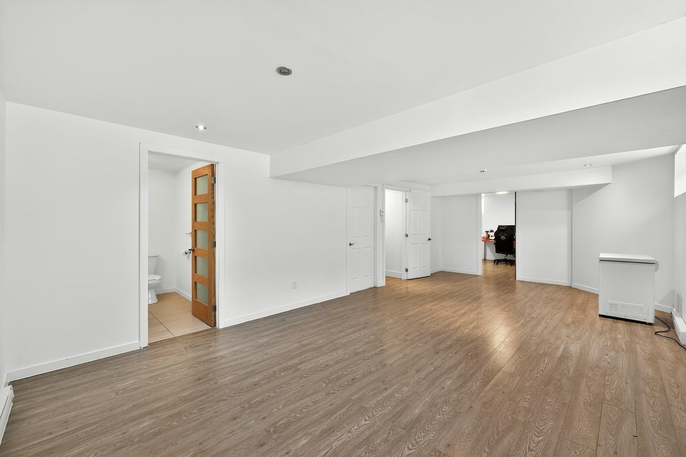 Basement - 823 Rue De La Portneuf, Terrebonne (Lachenaie), QC - Indoor Photo Showing Other Room