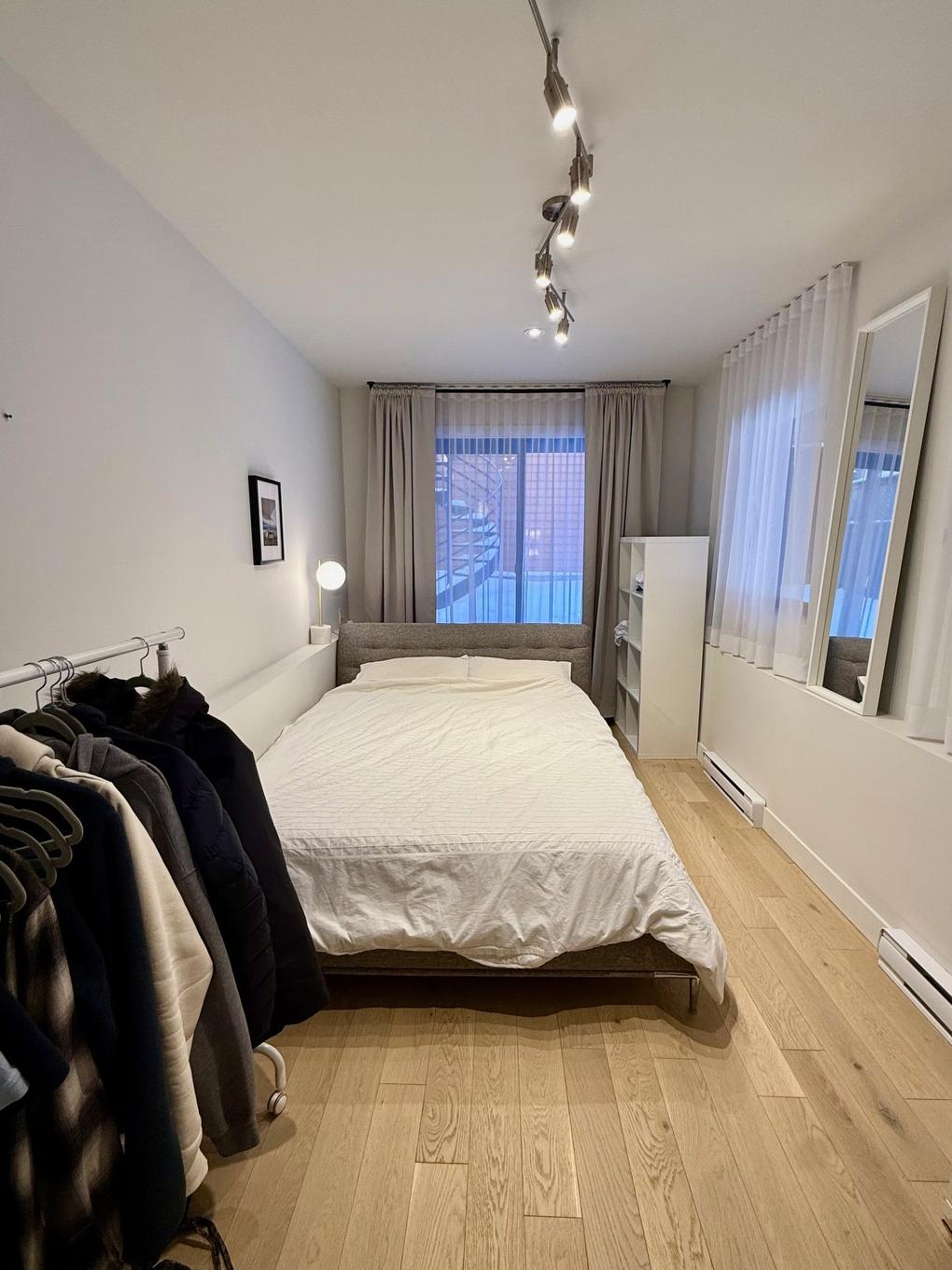 Bedroom - 4048 Rue Cartier, Montréal (Le Plateau-Mont-Royal), QC - Indoor Photo Showing Bedroom