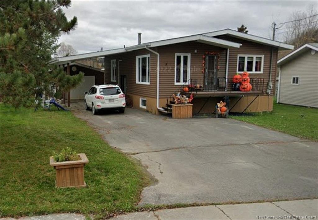 8 Edgar St, Saint-Basile, NB