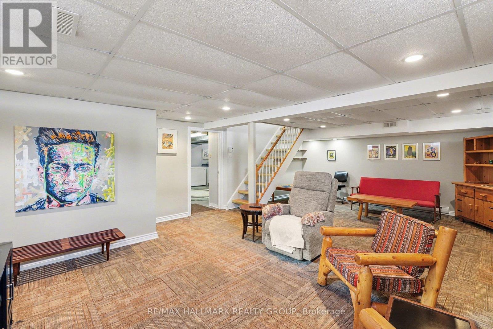 2004 Dorval Avenue, Ottawa, ON - Indoor