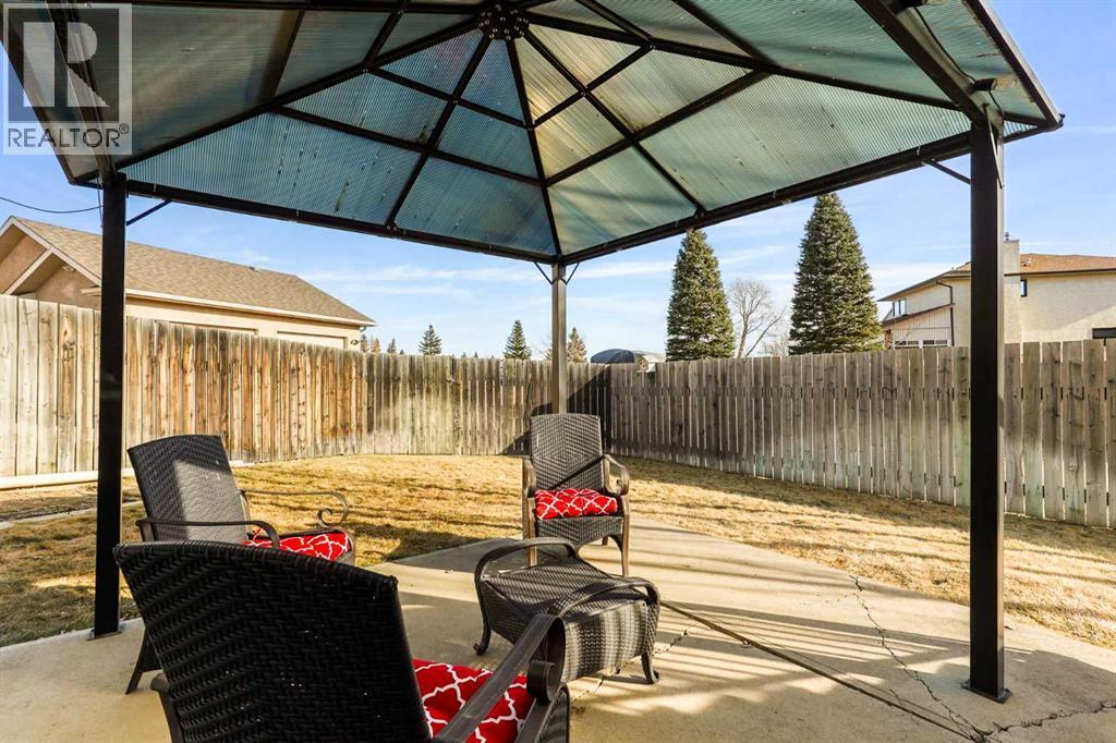 86 Salish Place W, Lethbridge, AB