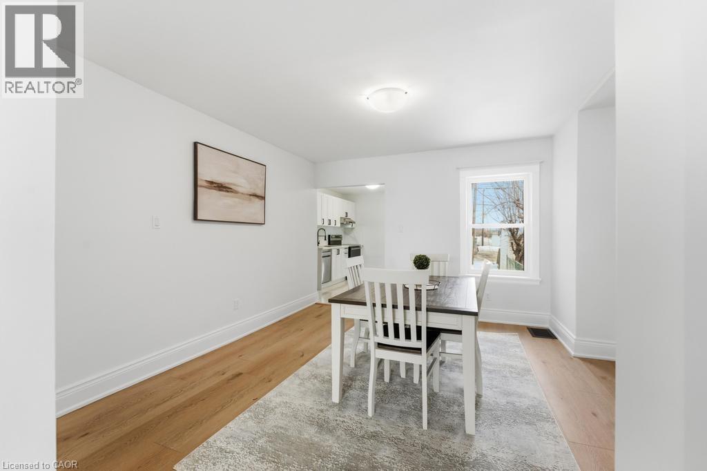 63 Argyle Avenue, Hamilton, ON - Indoor Photo Showing Dining Room