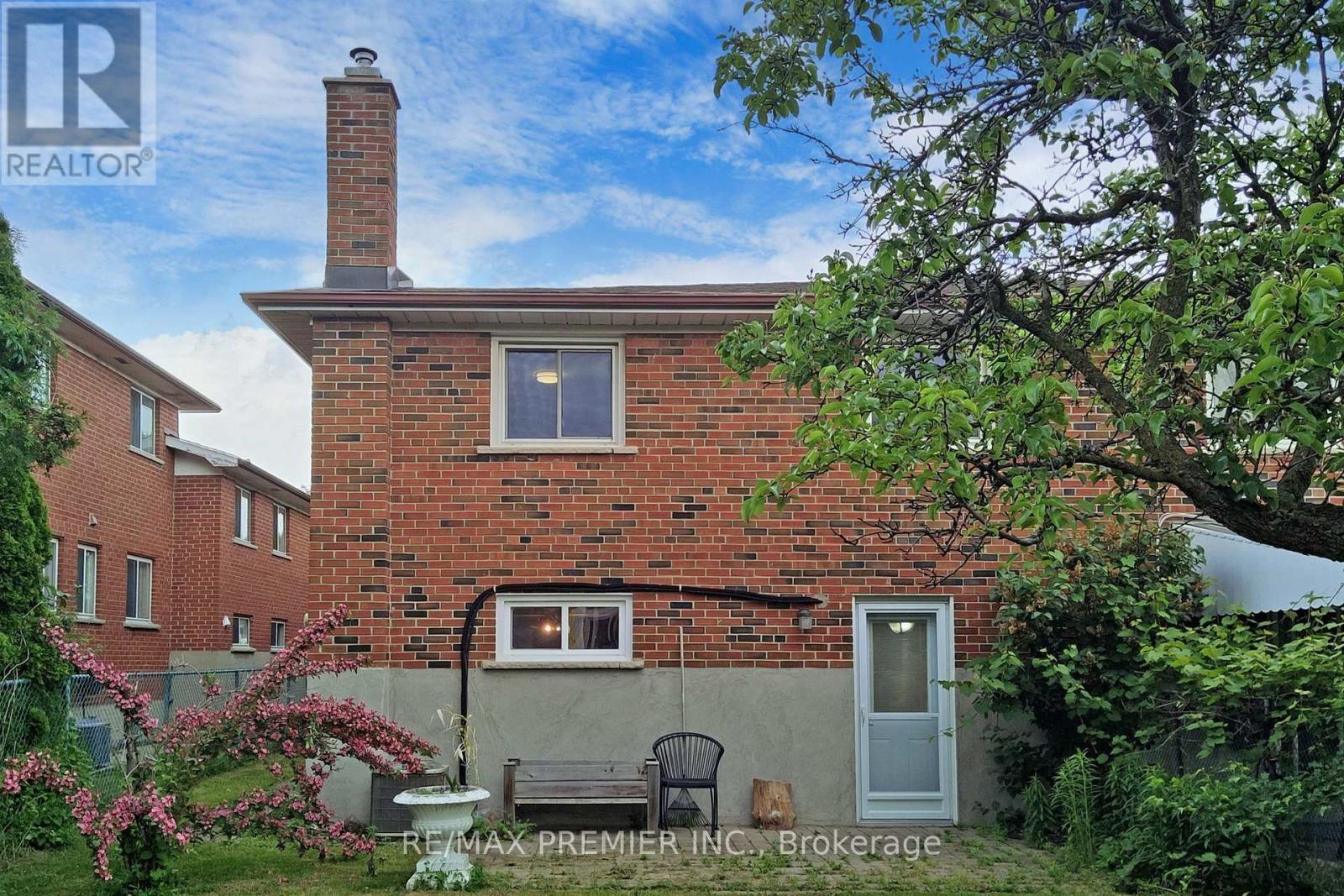 3646 Molly Avenue, Mississauga, ON - Outdoor With Exterior