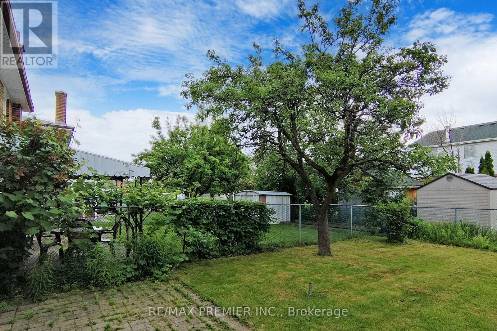 3646 Molly Avenue, Mississauga, ON - Outdoor