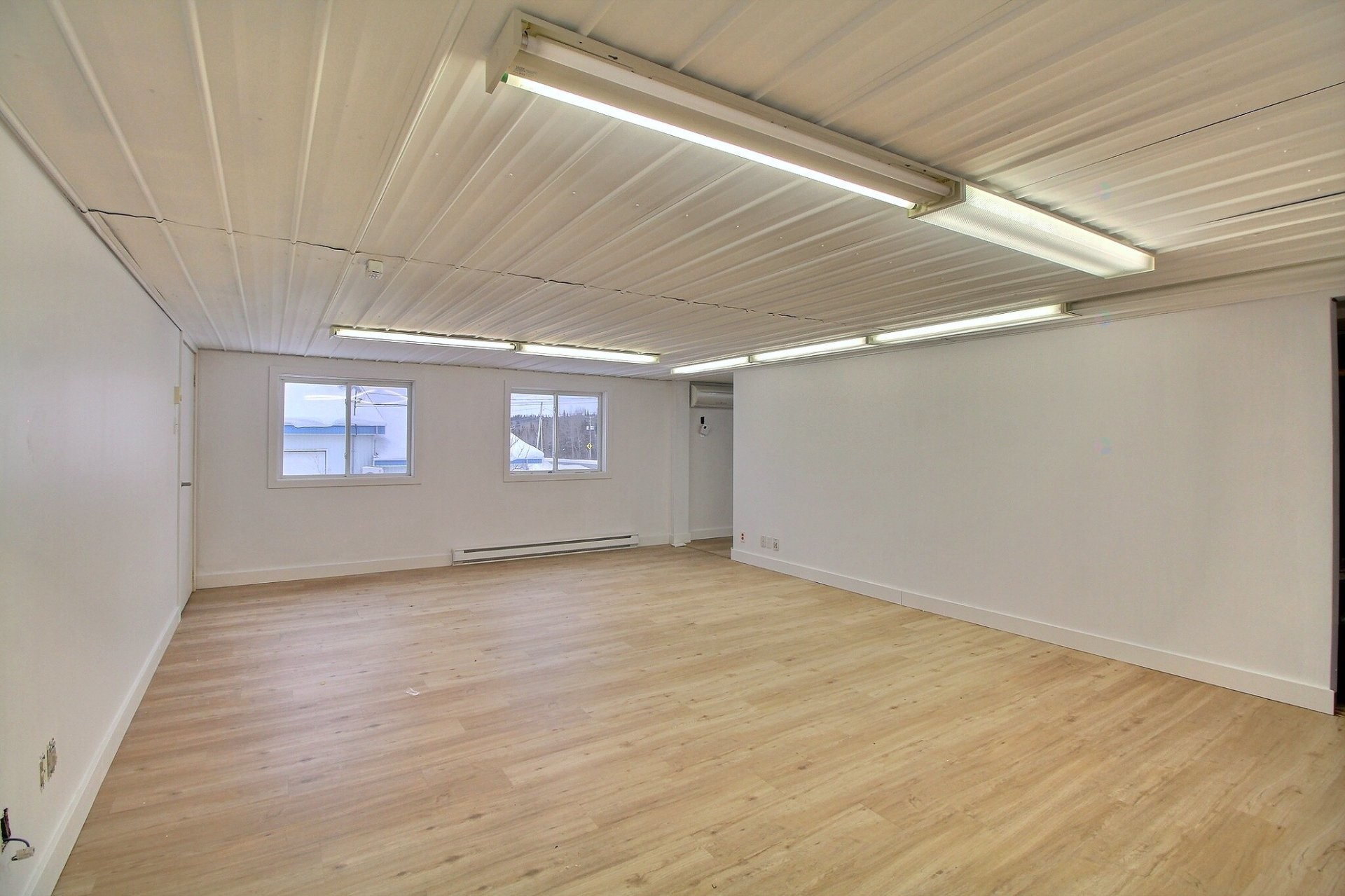 Office - 2864 Ch. Sullivan, Val-D'Or, QC - Indoor