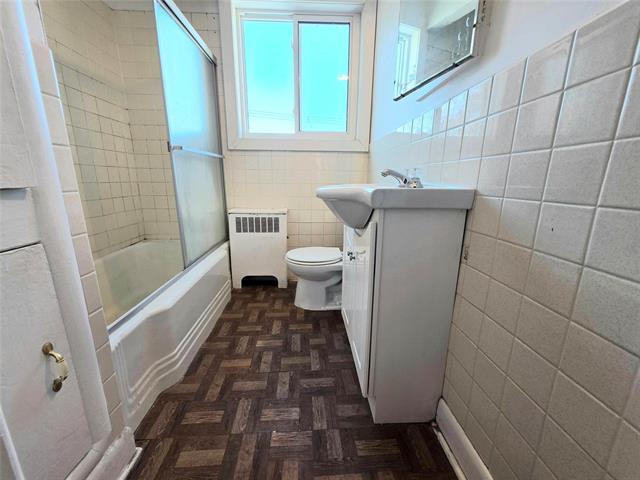 1066 Downing St, Winnipeg, MB