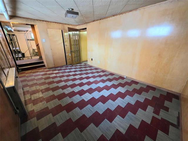 1066 Downing St, Winnipeg, MB