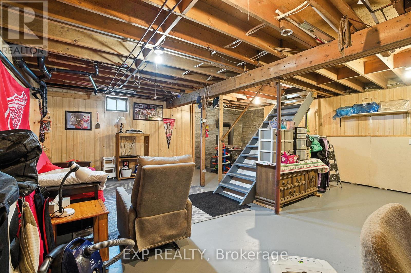 7800 34 Highway, Champlain, ON - Indoor Photo Showing Basement