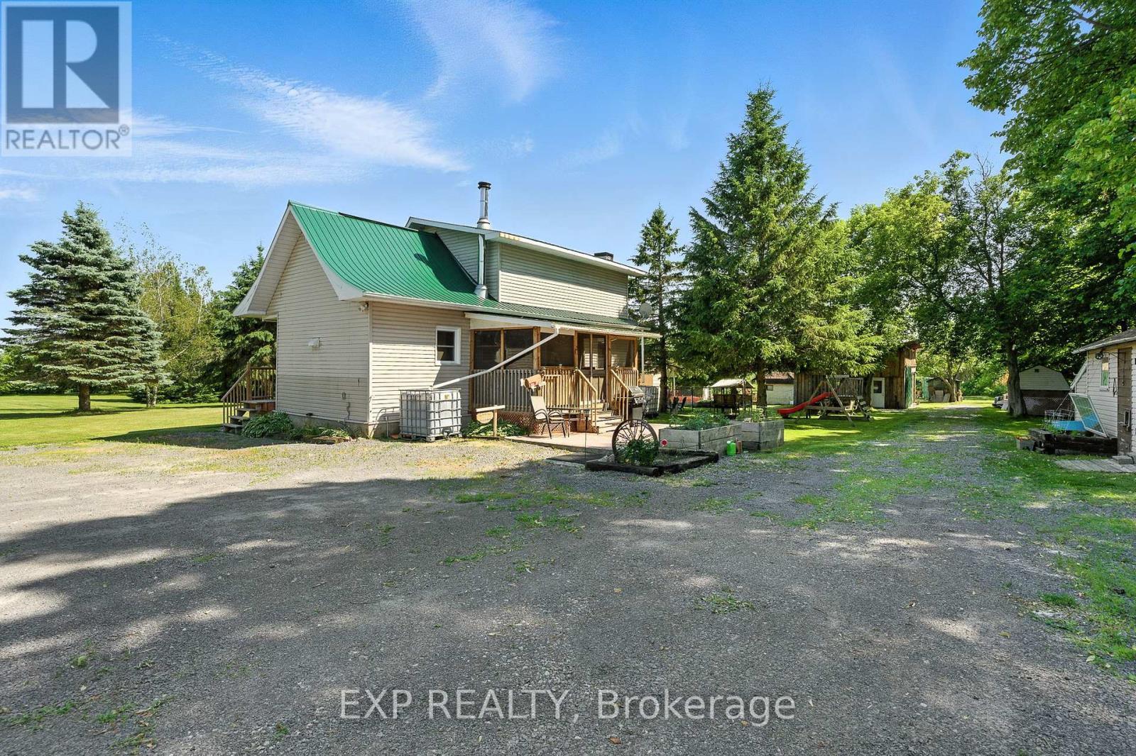 7800 34 Highway, Champlain, ON - Outdoor