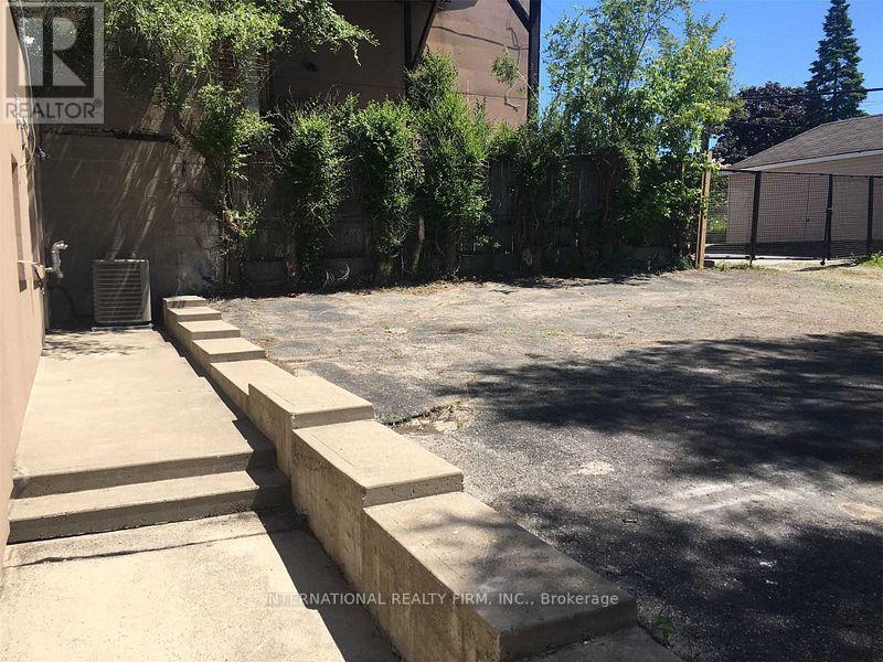 1517-1519 O Connor Drive, Toronto, ON