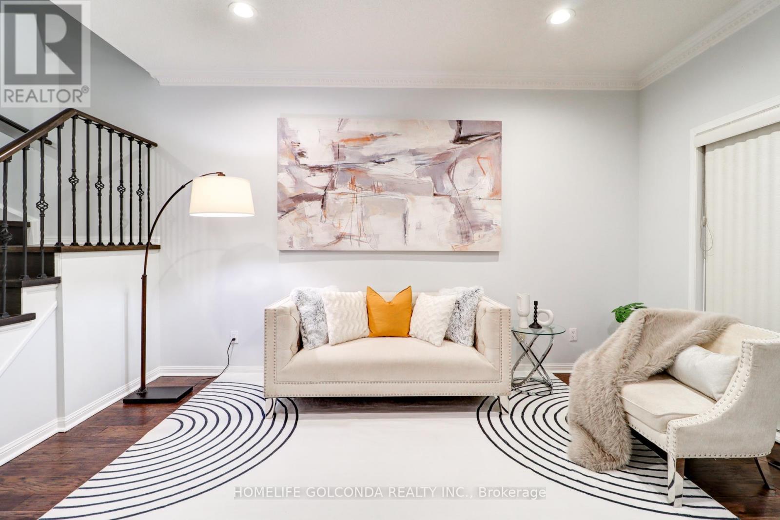 3A - 4 Cox Boulevard, Markham, ON - Indoor