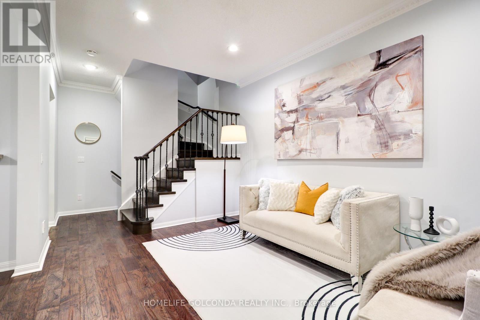 3A - 4 Cox Boulevard, Markham, ON - Indoor