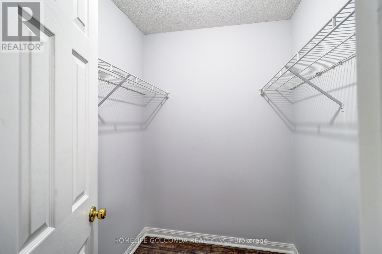 3A - 4 Cox Boulevard, Markham, ON - Indoor With Storage