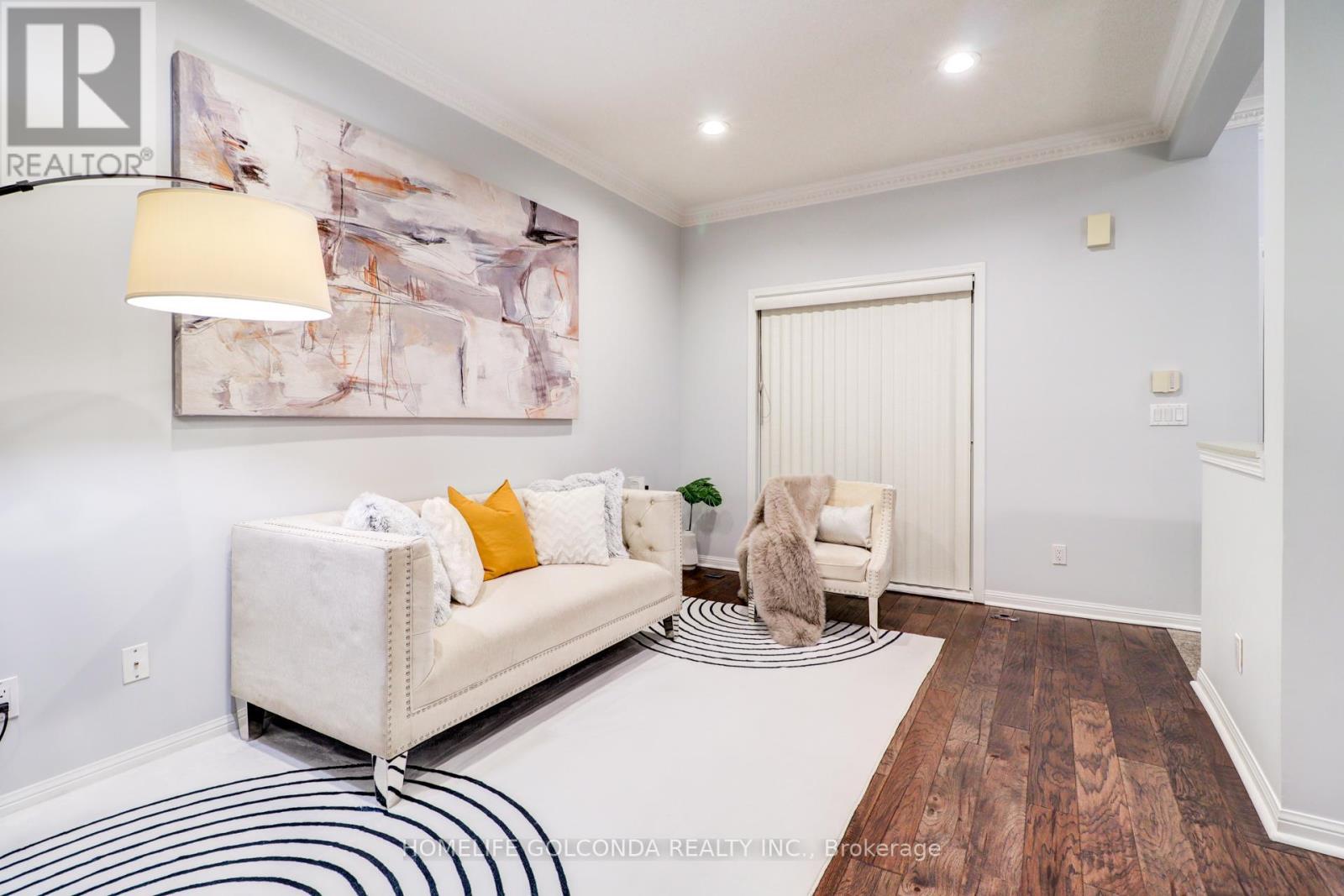 3A - 4 Cox Boulevard, Markham, ON - Indoor