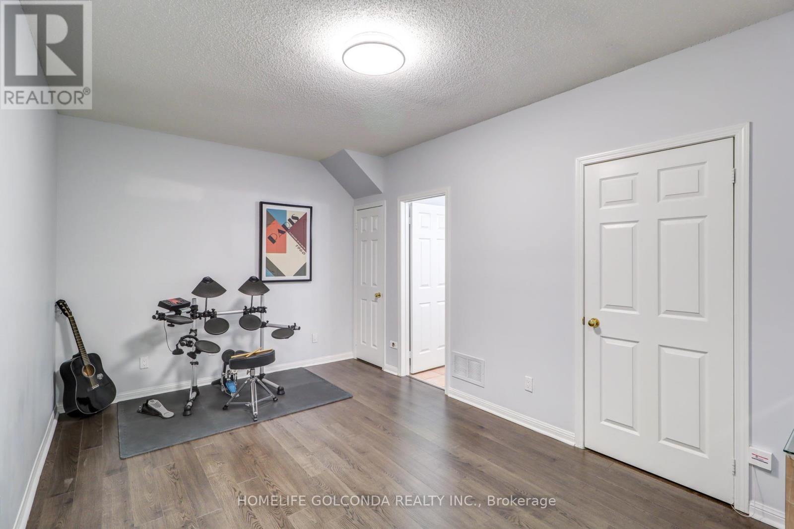 3A - 4 Cox Boulevard, Markham, ON - Indoor Photo Showing Other Room