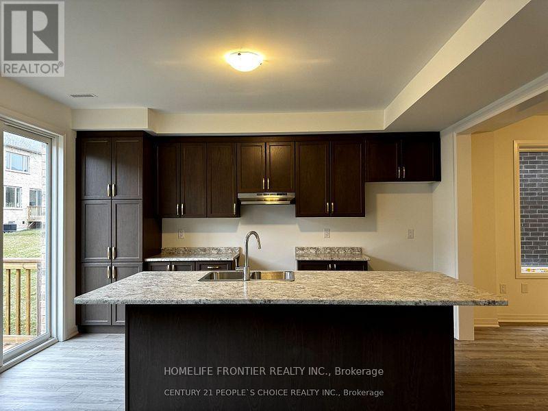 Upper - 33 Shepherd Drive, Barrie, ON - Indoor Photo Showing Kitchen With Double Sink