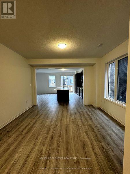 Upper - 33 Shepherd Drive, Barrie, ON - Indoor Photo Showing Other Room