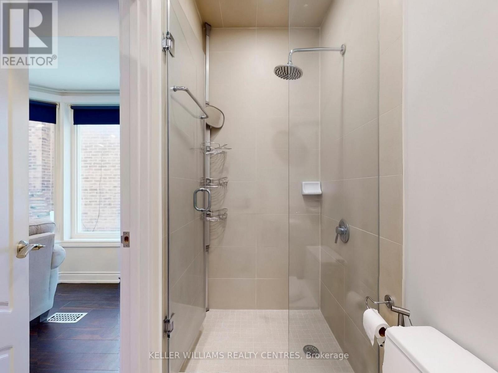 62 Hounslow Heath Road, Toronto, ON - Indoor Photo Showing Bathroom