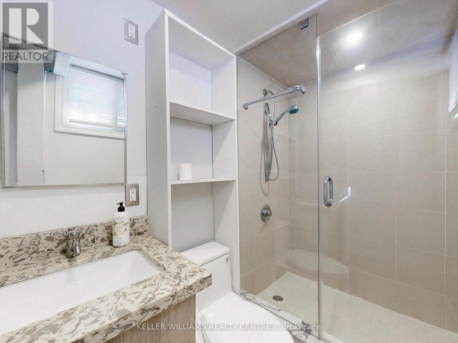 62 Hounslow Heath Road, Toronto, ON - Indoor Photo Showing Bathroom