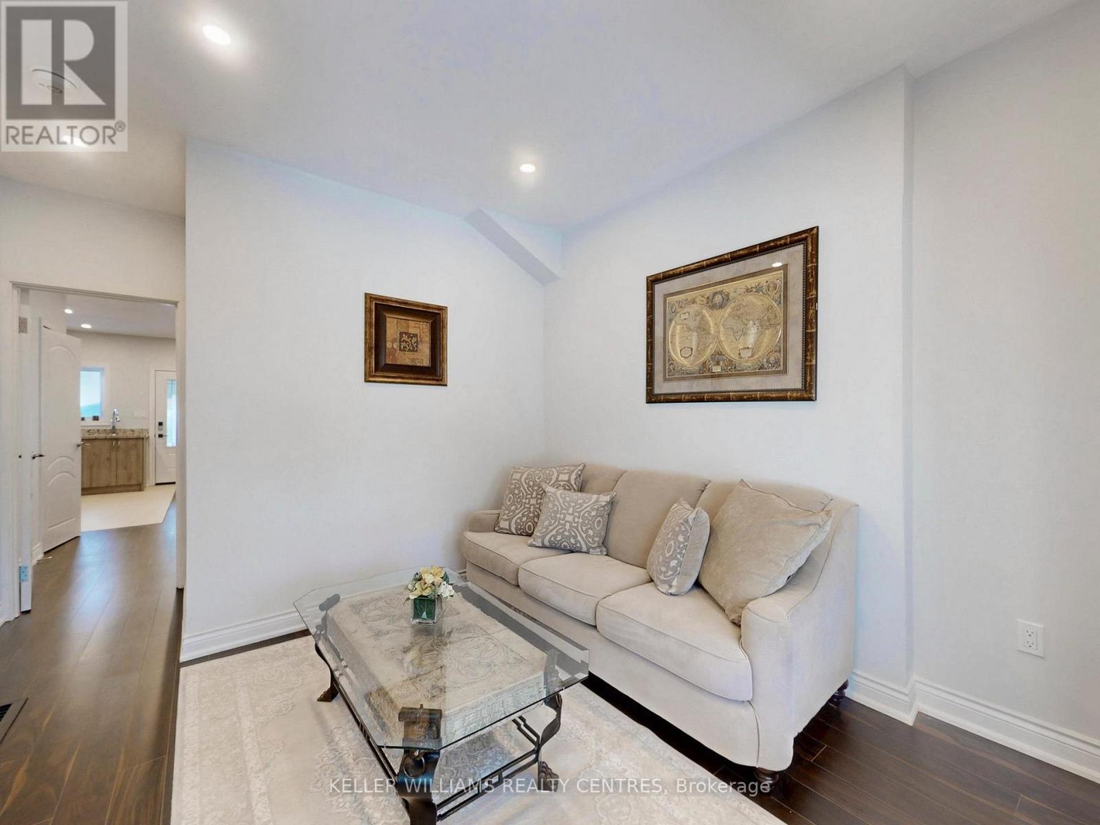 62 Hounslow Heath Road, Toronto, ON - Indoor Photo Showing Living Room
