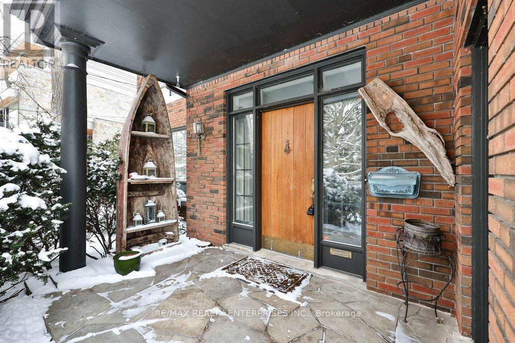 48 Cumberland Drive, Mississauga, ON - Outdoor