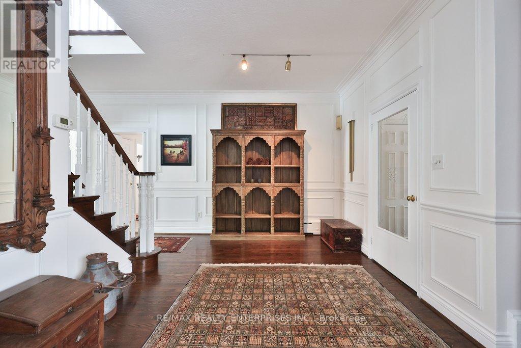 48 Cumberland Drive, Mississauga, ON - Indoor Photo Showing Other Room