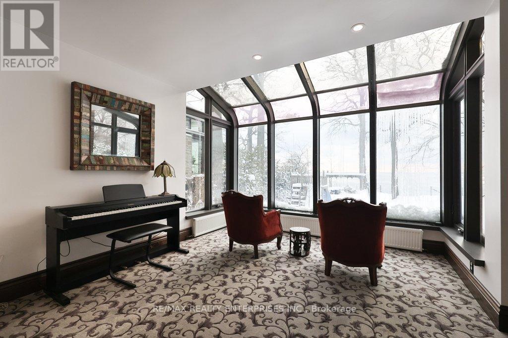 48 Cumberland Drive, Mississauga, ON - Indoor Photo Showing Other Room