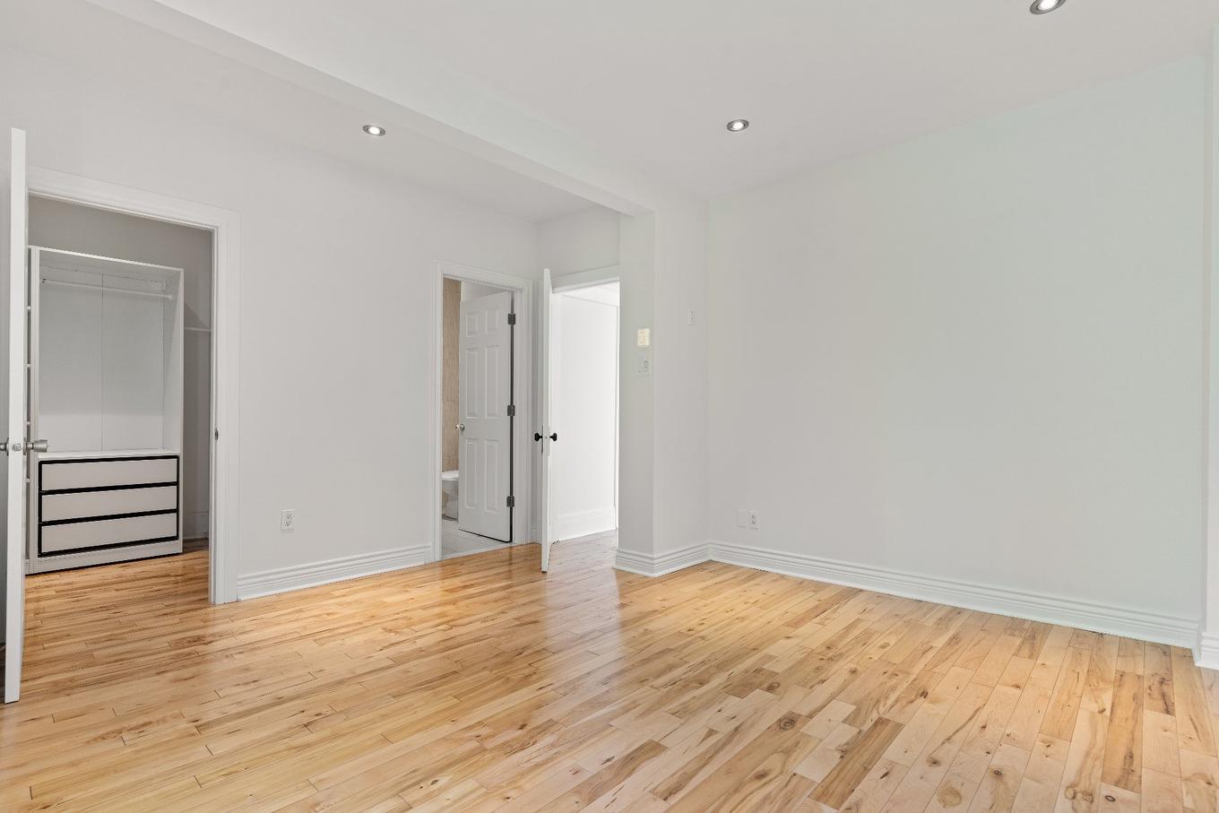 Chambre à coucher principale - 4275 Av. Beaconsfield, Montréal (Côte-Des-Neiges/Notre-Dame-De-Grâce), QC - Indoor Photo Showing Other Room