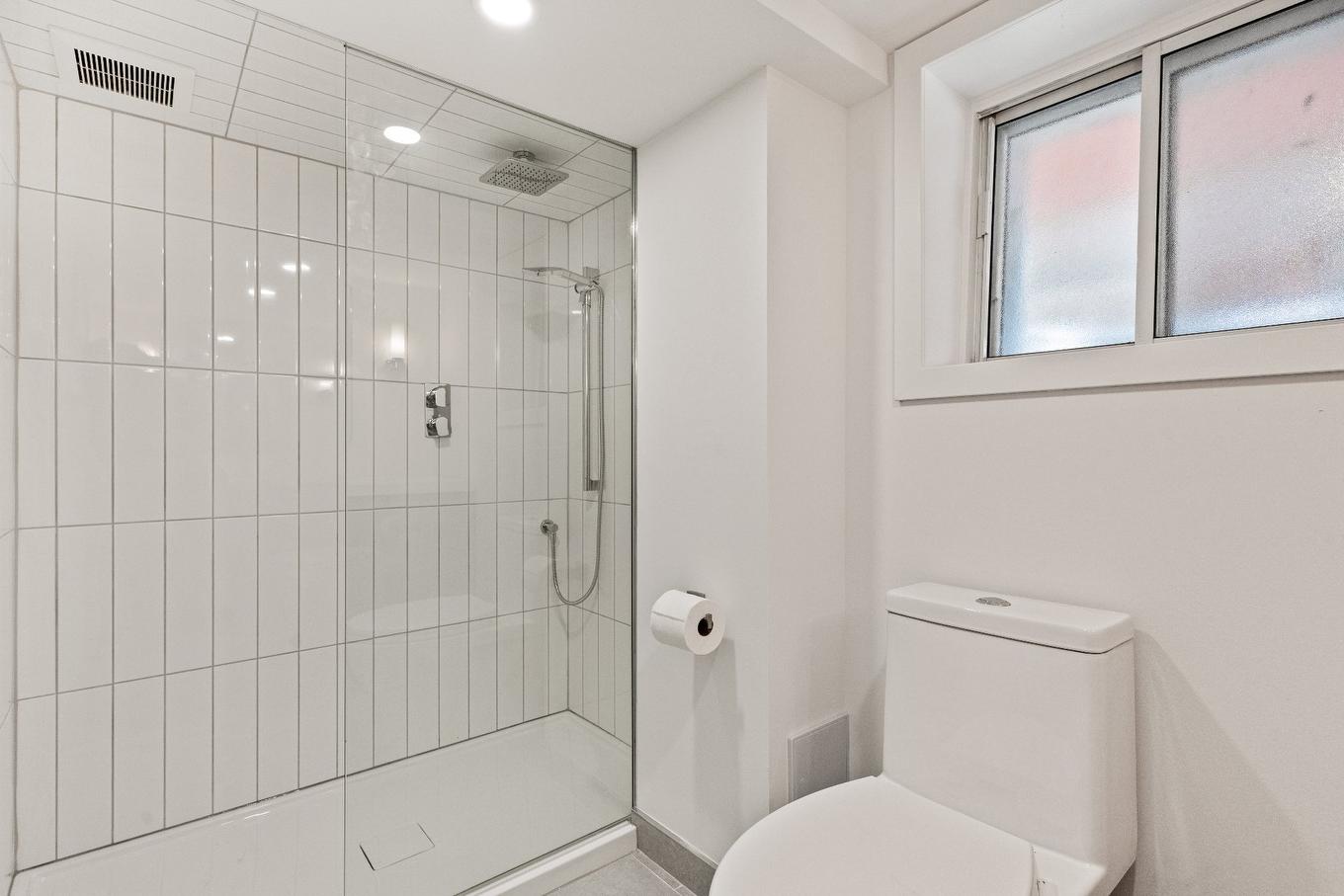 Salle de bains - 4275 Av. Beaconsfield, Montréal (Côte-Des-Neiges/Notre-Dame-De-Grâce), QC - Indoor Photo Showing Bathroom