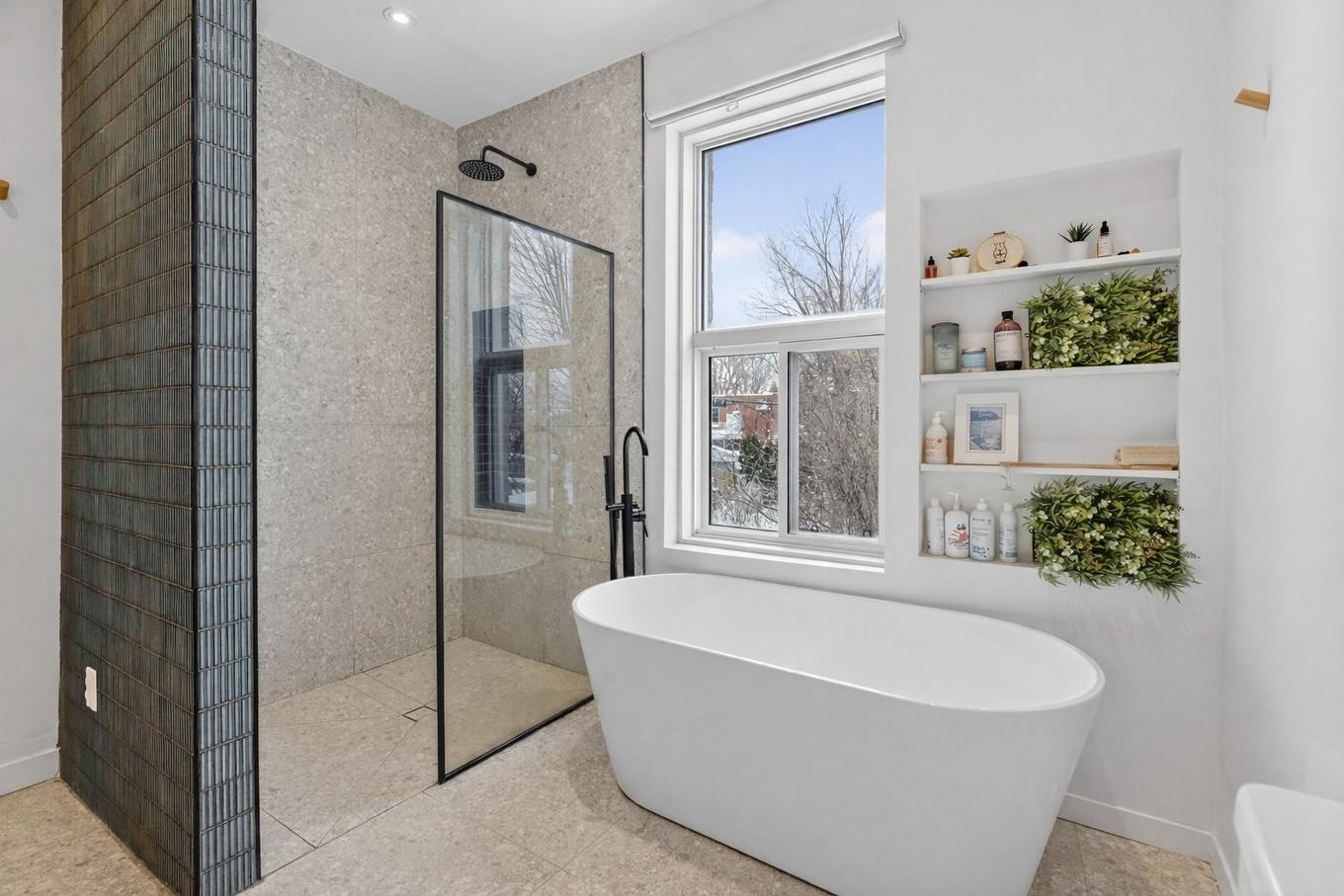 Bathroom - 7022 Rue Garnier, Montréal (Rosemont/La Petite-Patrie), QC - Indoor Photo Showing Bathroom