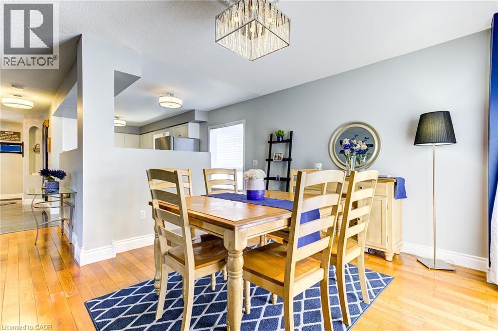 Dining - 39 Karalee Crescent, Cambridge, ON - Indoor Photo Showing Dining Room