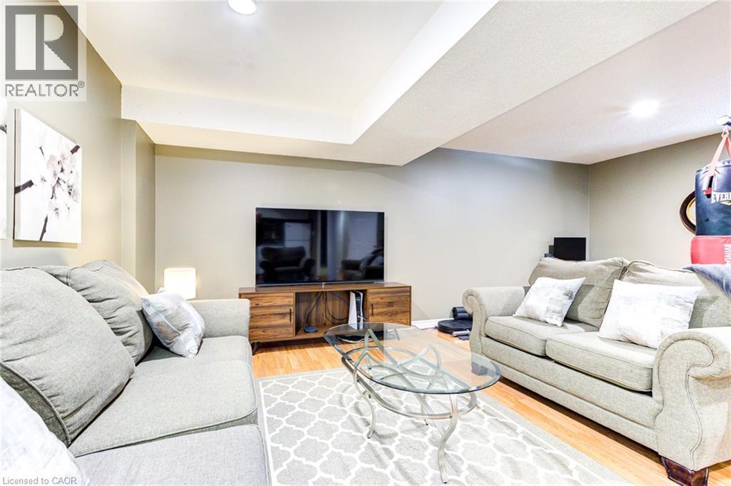 Rec Room - 39 Karalee Crescent, Cambridge, ON - Indoor