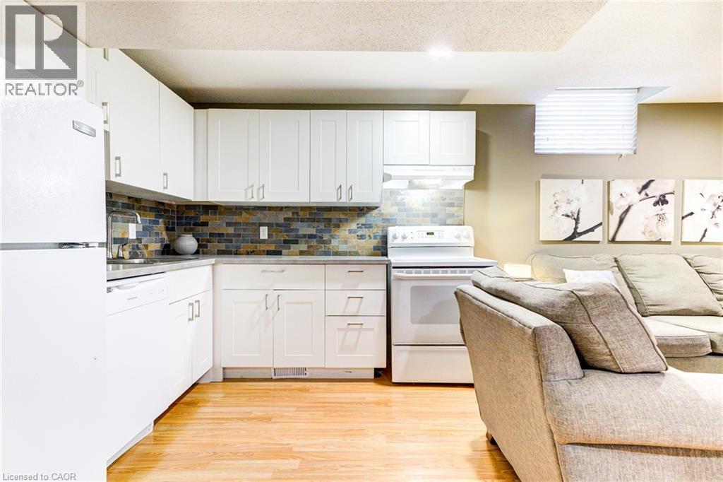 Lower Kitchen - 39 Karalee Crescent, Cambridge, ON - Indoor Photo Showing Kitchen
