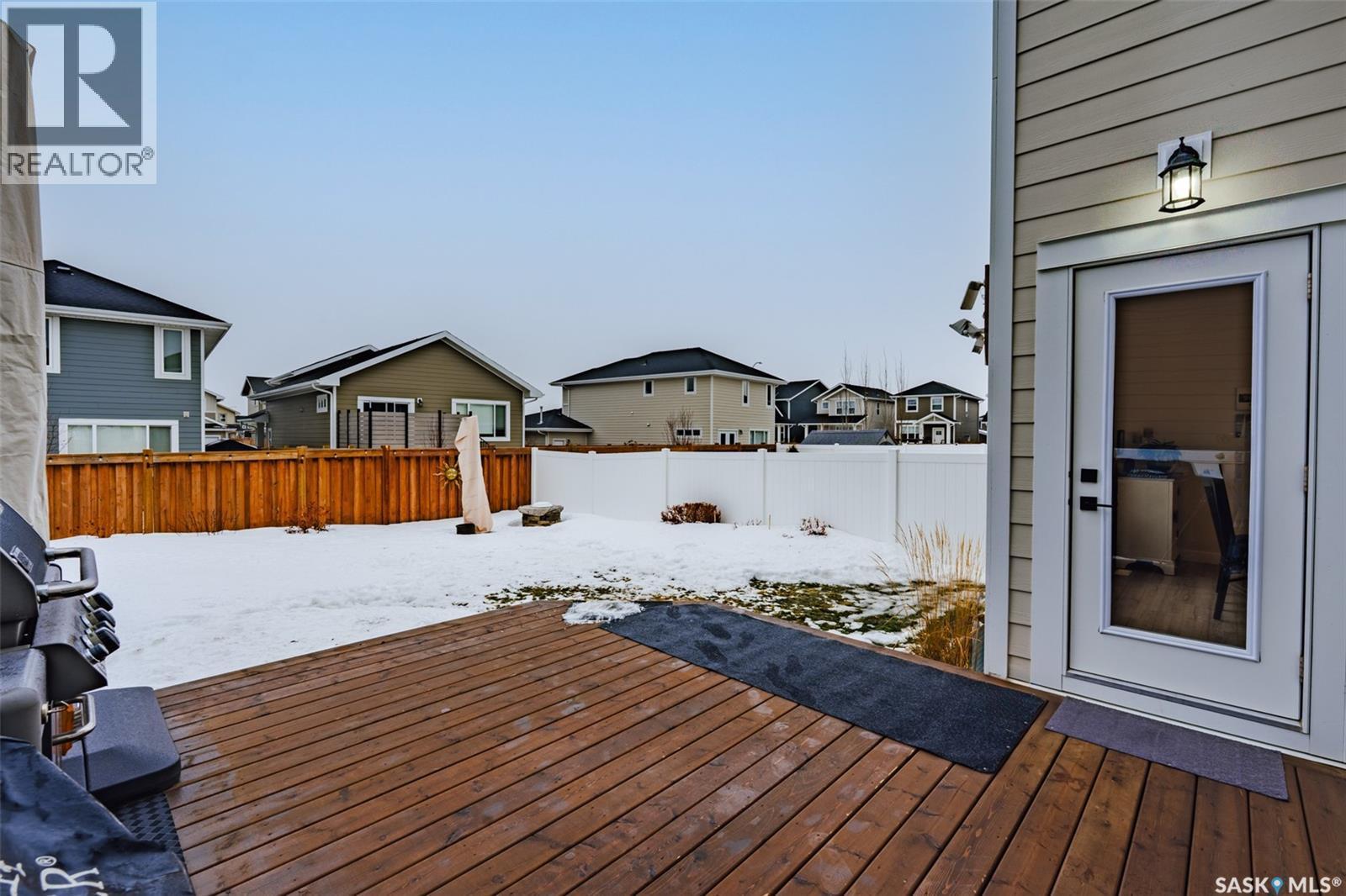 343 Stilling Manor, Saskatoon, SK - Outdoor With Deck Patio Veranda With Exterior