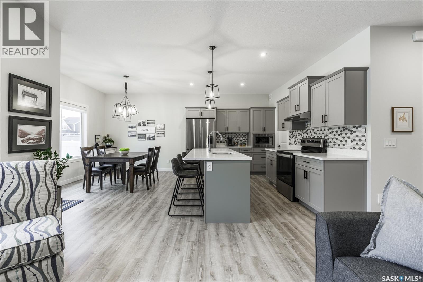 343 Stilling Manor, Saskatoon, SK - Indoor