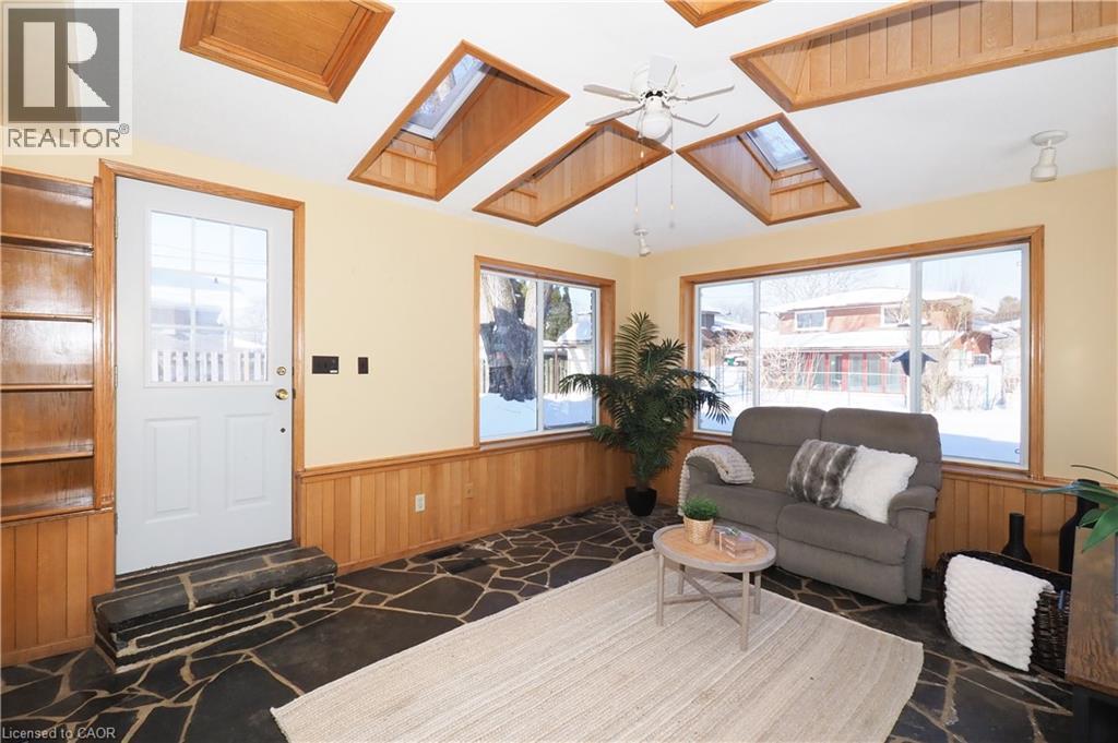 727 Riverside Drive, Cambridge, ON - Indoor