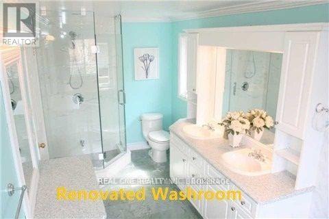 5847 Tayside Crescent, Mississauga, ON - Indoor Photo Showing Bathroom