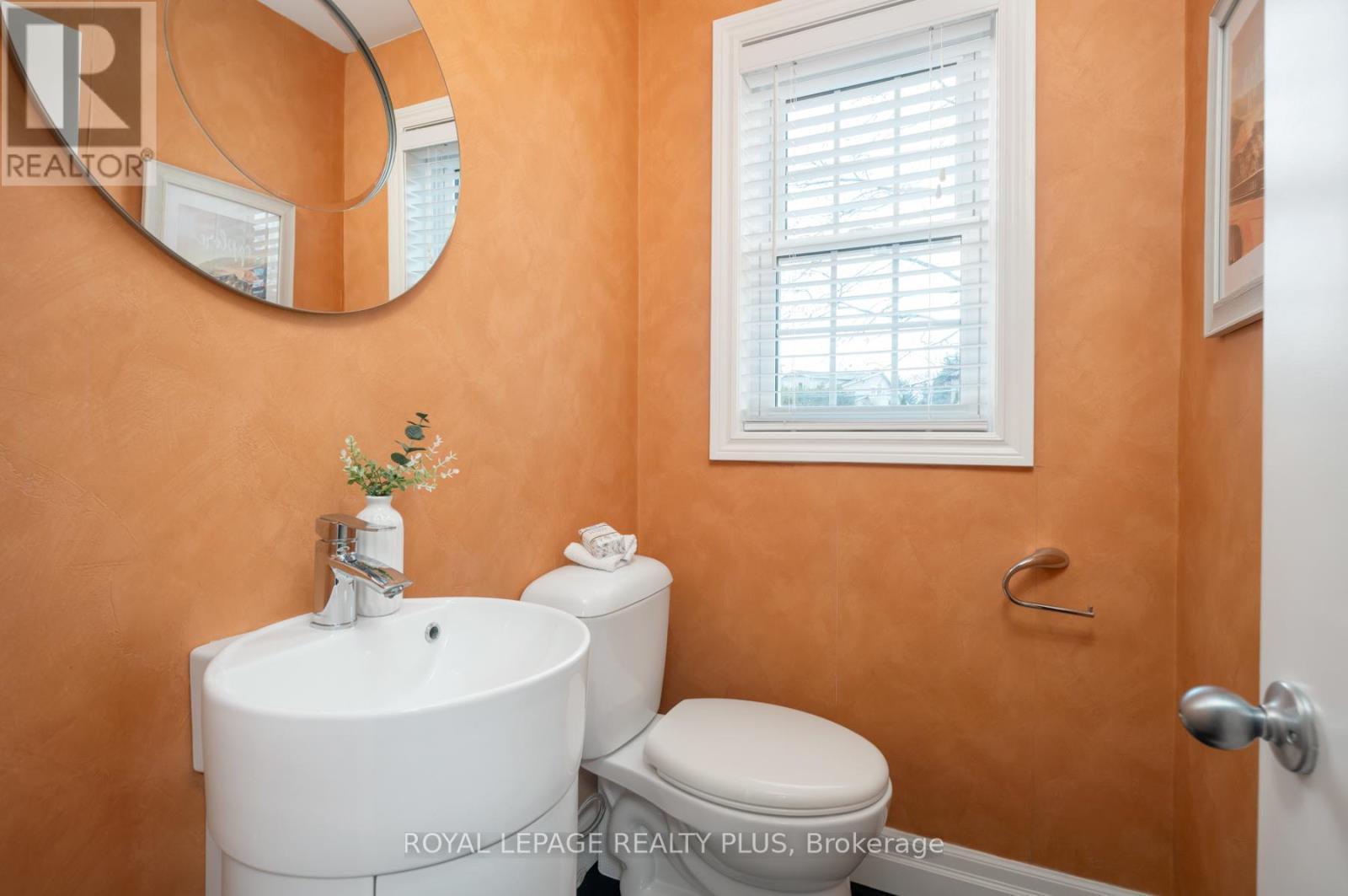 2034 Harvest Drive, Mississauga, ON - Indoor Photo Showing Bathroom