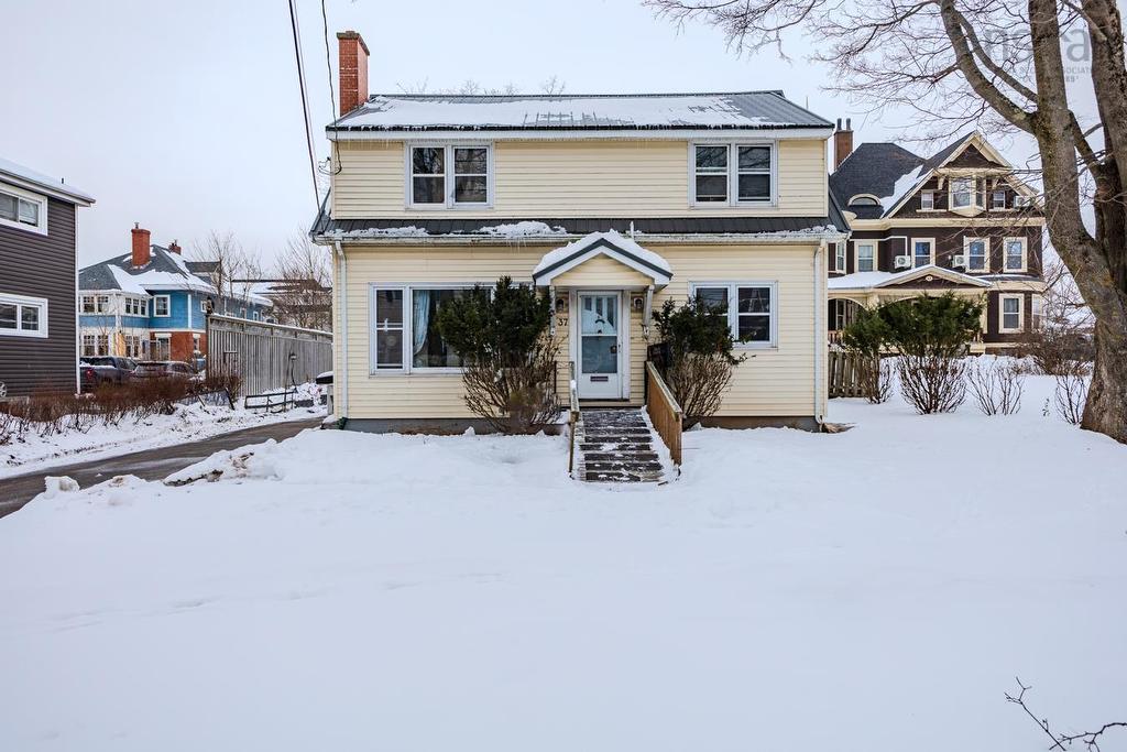 37 Queen Street, Truro, NS