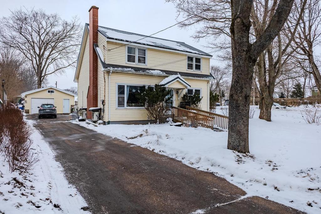 37 Queen Street, Truro, NS