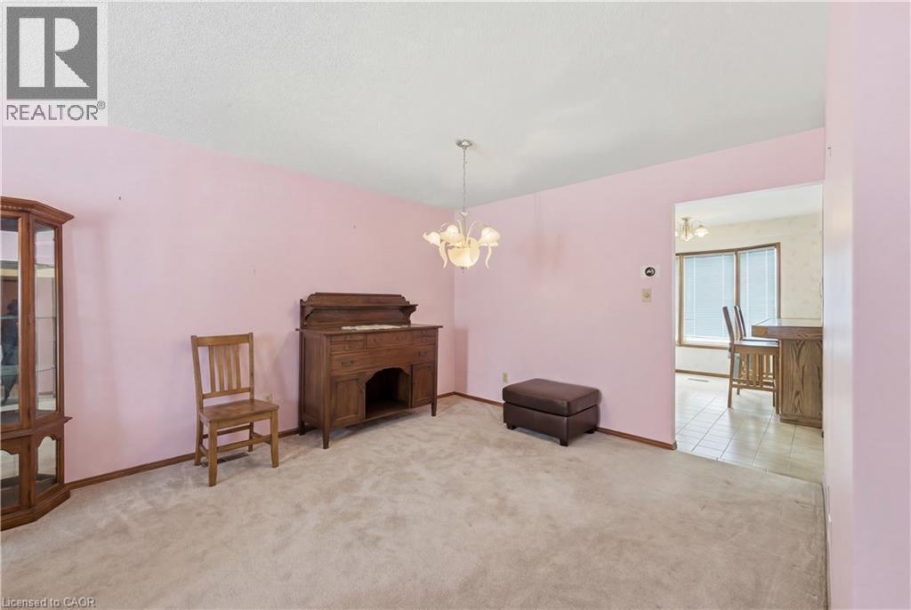 5 Charing Drive, Hamilton, ON - Indoor