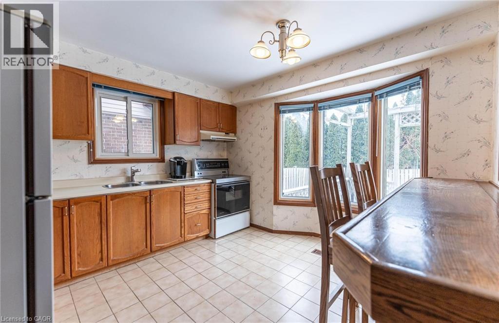 5 Charing Drive, Hamilton, ON - Indoor Photo Showing Kitchen With Double Sink